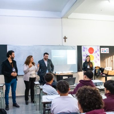 Más de 800 estudiantes participaron del programa “Construyendo Seguridad” en escuelas secundarias