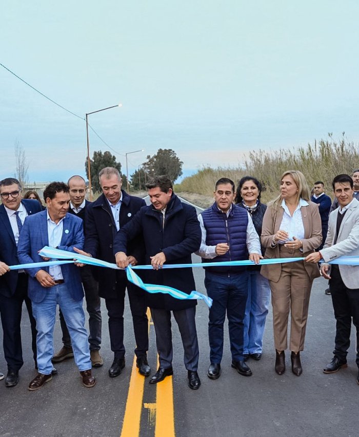 Orrego inauguró una repavimentación clave para Angaco y San Martín y anunció nuevos asfaltos