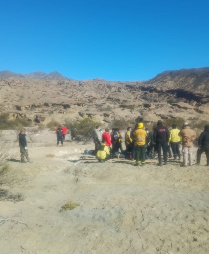 Continúa el operativo en Valle Fértil con el rescate y traslado de las personas fallecidas