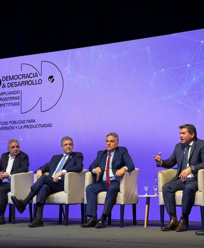 Orrego y San Juan, presentes en el debate sobre el futuro económico y el rol de las provincias