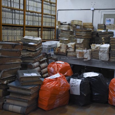 Tres toneladas de papel de un Archivo pasaron a disposición de Ambiente