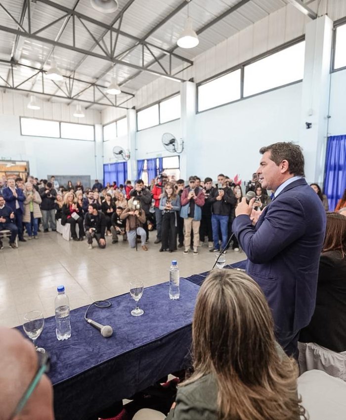 Orrego inauguró la ampliación de una escuela en Difunta Correa que brinda más espacios y herramientas para los estudiantes