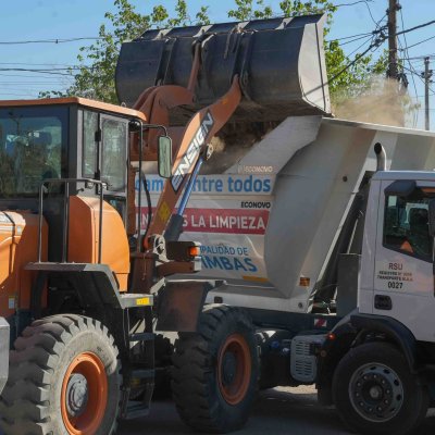 Chimbas realizó tareas de limpieza en canales de El Mogote Viejo para prevenir desbordes