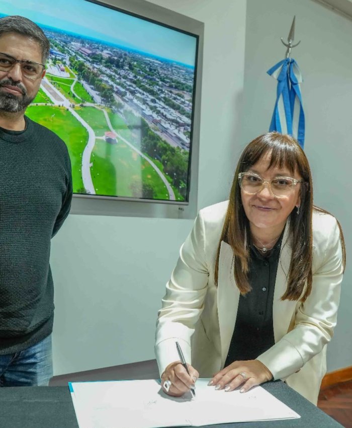 Chimbas firmó un convenio con Fundación EDUCARA para acercar nuevas capacitaciones y formación laboral a los vecinos