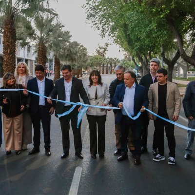 Orrego inauguró la histórica repavimentación de la emblemática avenida Libertador