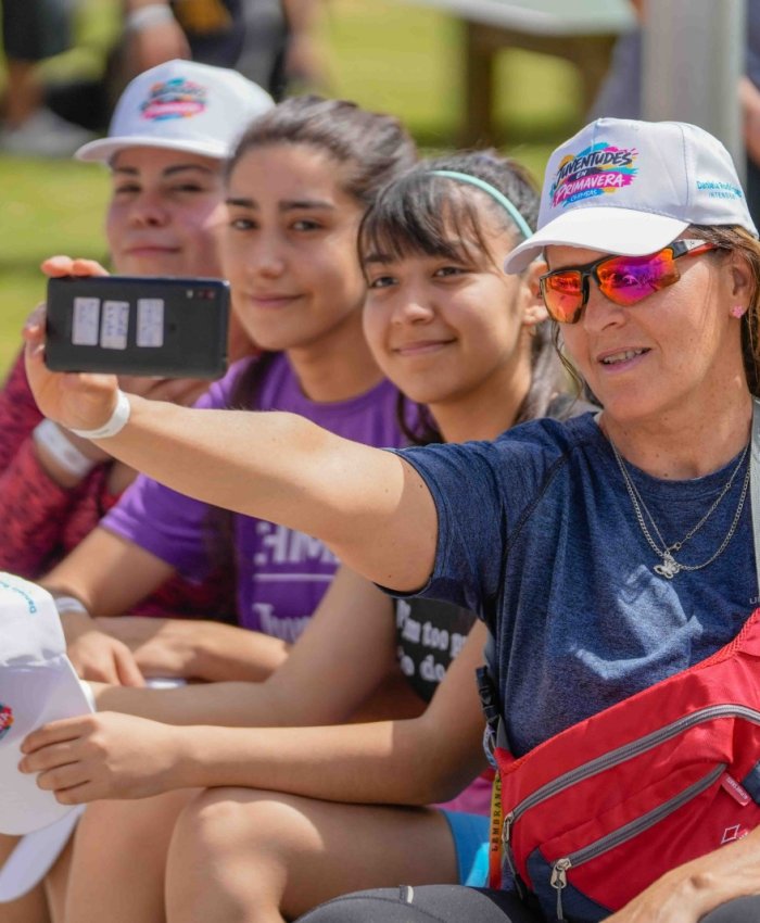 Más de 5.000 jóvenes celebraron la primavera en el Parque de Chimbas