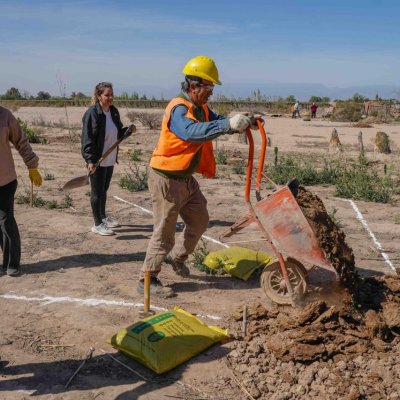 Chimbas celebró la primavera con una jornada de Voluntariado en el vivero de El Mogote