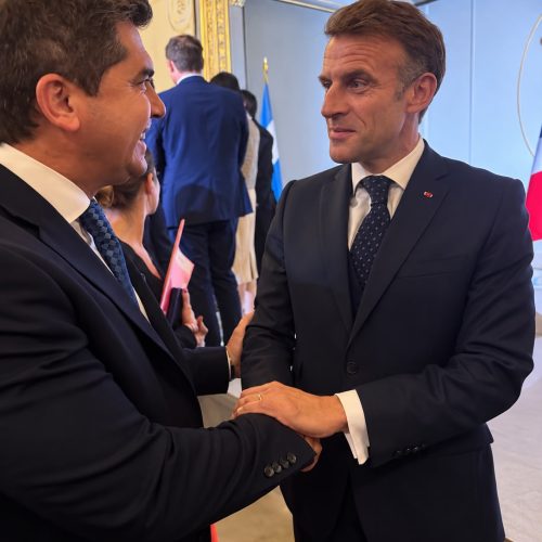 «Es una oportunidad muy importante para seguir llevando a San Juan al mundo», afirmó Orrego tras su encuentro con el presidente Macron