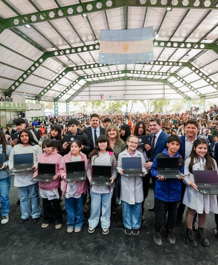 Más de 18.400 computadoras ya fueron entregadas a estudiantes en lo que va de 2026