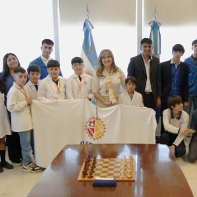 Destacaron a estudiantes que impulsaron el ajedrez como herramienta educativa