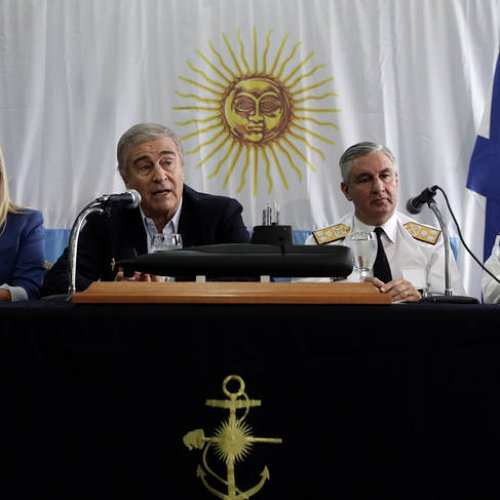 Aguad: «No tenemos la tecnología para recuperar el submarino»