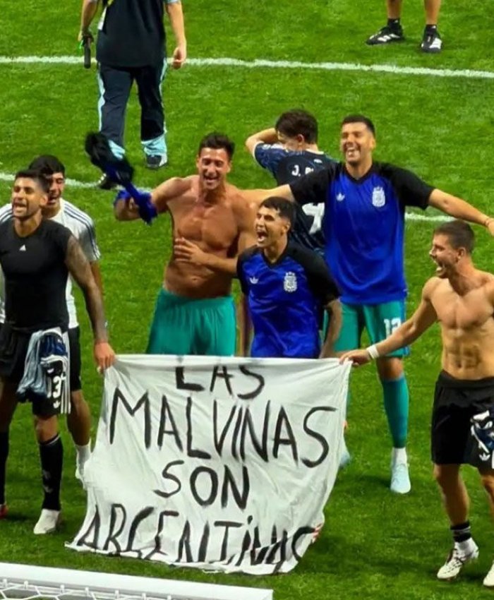 La FIFA abrió un expediente contra la AFA y varios jugadores por la bandera de Malvinas