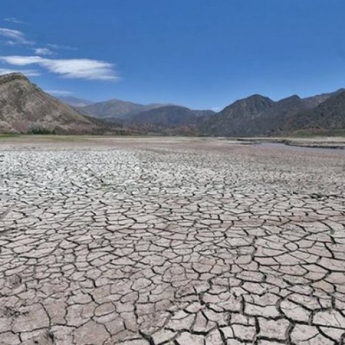 Dique Potrerillos, reflejo de la crisis hídrica en Mendoza. Fotografía: Pachy Reynoso.