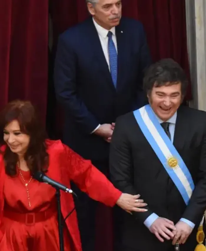 Cristina Kirchner analizo la gestión de Javier Milei y la situación del país: “Argentina en su tercera crisis de deuda. Cuadro de situación”. Va con cita de Juan Bautista Alberdi»