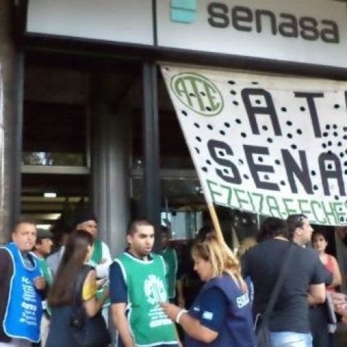 Ajuste: El Gobierno recortó 50 por ciento el presupuesto al organismo que controla los alimentos