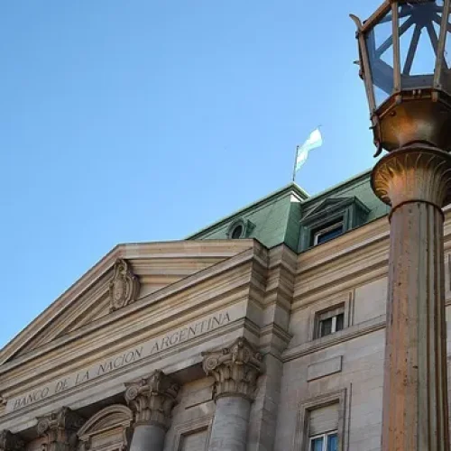 «LA CASTA ESTA INTACTA»: el Banco Nación otorgó más de 1.100 créditos hipotecarios a funcionarios durante el Gobierno de Milei