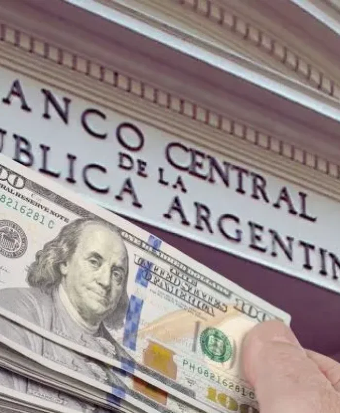 «Tic tac tic tac»: tensión cambiaria, el dólar oficial opera en el techo de la banda y supera los $1.500 en bancos