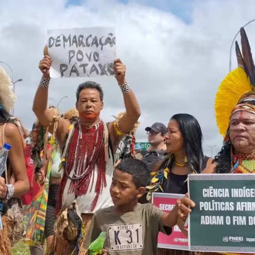 BRASIL: movilización de comunidades indígenas en defensa de sus derechos y contra proyectos legislativos que amenazan sus territorios