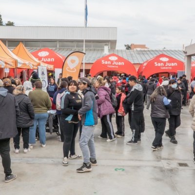 Más de 2400 personas hicieron trámites y consultas en el San Juan Cerca en Chimbas