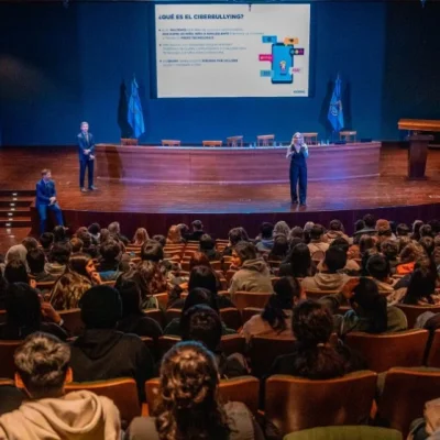 Educación lleva la prevención del grooming a las aulas de toda la provincia