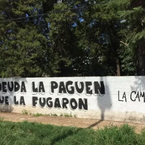 La Cámpora salió a la calle a pedir «que la deuda la paguen los que la fugaron»