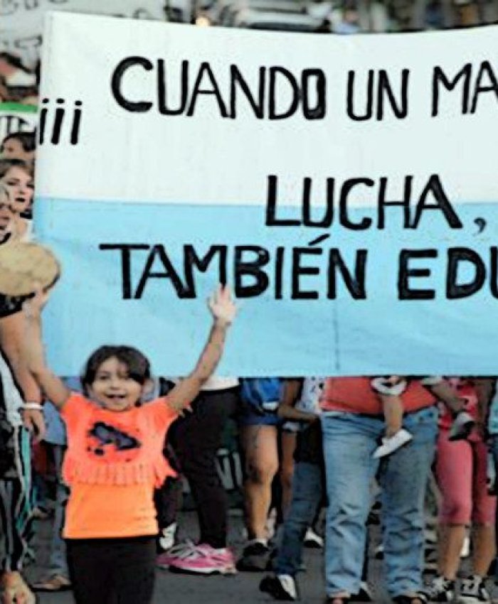 Educación: gran acatamiento del paro