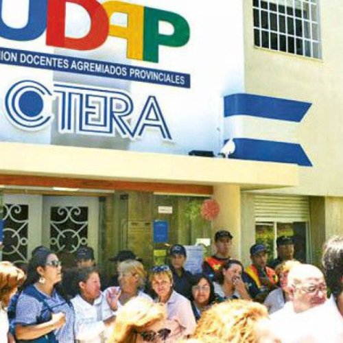 Paritarias: gremios y gobierno vuelven a reunirse