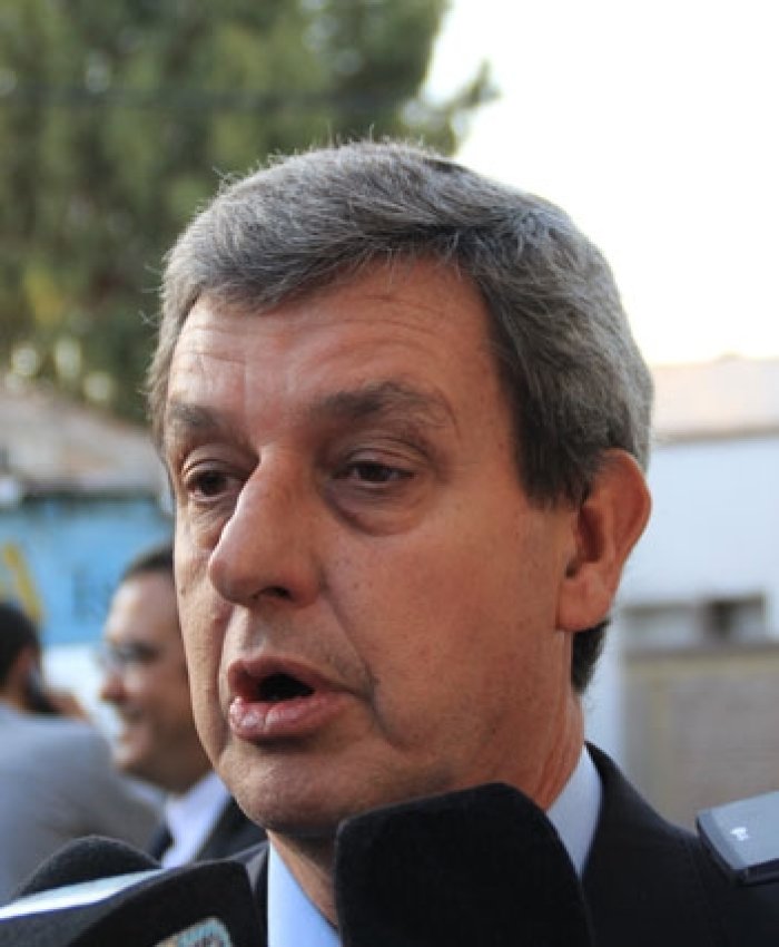 Gattoni: «Es una torpeza anunciar 20 días antes el congelamiento»