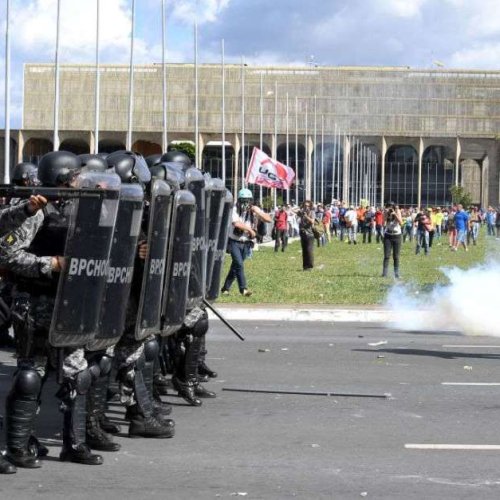 Temer mando el ejército a reprimir al pueblo brasilero