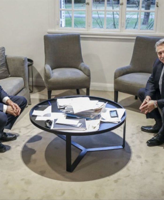 El presidente Alberto Fernández junto al ex gobernador bonaerense Daniel Scioli