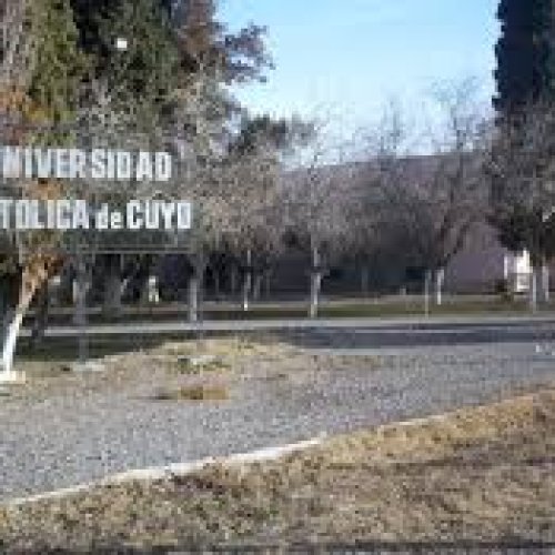 Alumnos de Derecho de la Católica en protesta