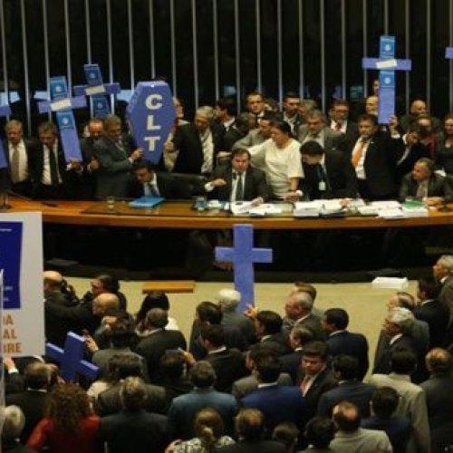Brasil: Se aprobó una profunda reforma laboral