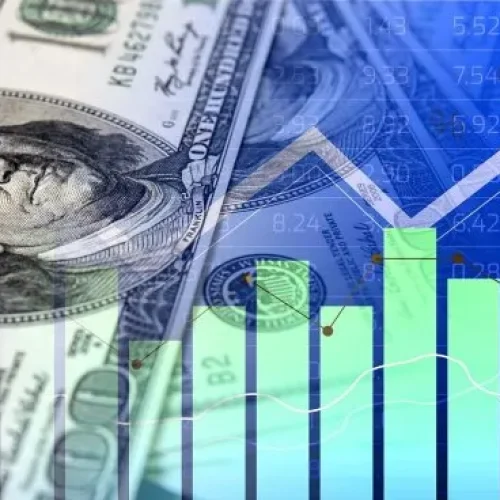 «ESTO SE VA A DESCONTROLAR» : el dólar oficial sube, opera a 2% del techo de la banda