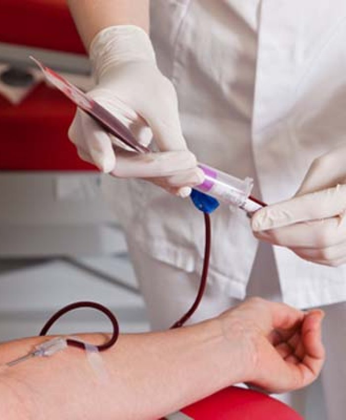 San Juan: No lo dejaron donar sangre por ser gay