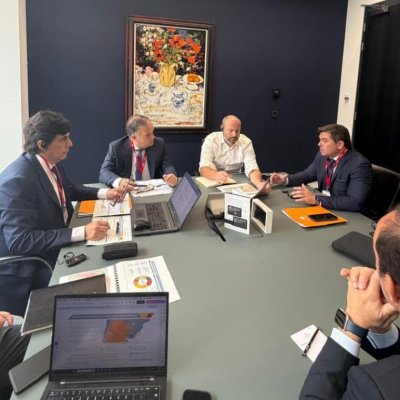 Orrego presentó en Londres la emisión de bonos ante inversores internacionales de primer nivel