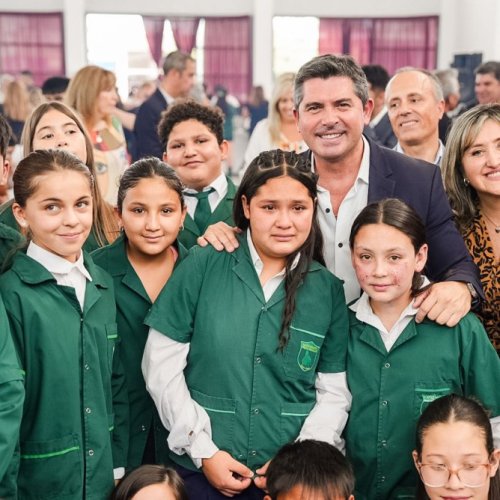 En 9 de Julio y Sarmiento se completó la entrega de 30.000 computadoras a estudiantes y docentes