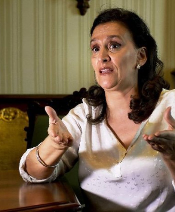 Por decreto de Michetti no más canje de pasajes en el Senado