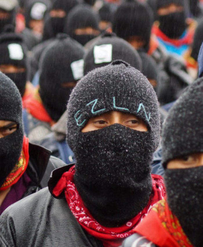 SAN CRISTOBAL DE LAS CASAS, CHIAPAS, 21DICIEMBRE2012.- Al menos 20 mil miembros y simpatizantes del Ejercito Zapatista de Liberación Nacional (EZLN) marcharon pacíficamente por varios municipios del estado, durante el cambio de la era maya para poner "fin al silencio" en que se mantuvieron por más de un año.
FOTO: PEDRO ANZA /CUARTOSCURO.COM