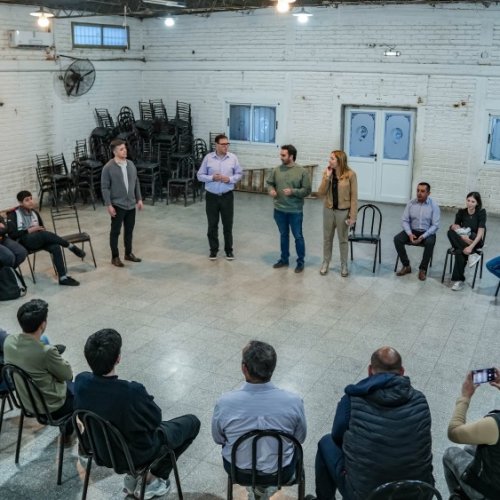 Trabajadores, empresas, vecinos y emprendedores participaron de una charla sobre ciberseguridad