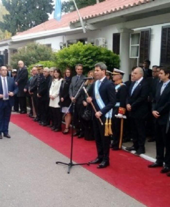 25 de Mayo: Uñac encabezó el acto en Casa de Gobierno