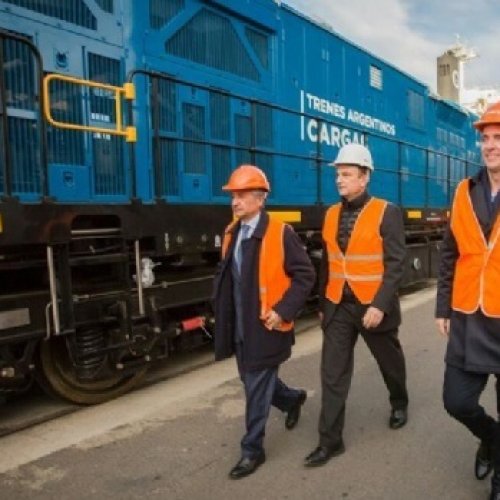 Con locomotoras llegadas de China, vuelve el tren a San Juan