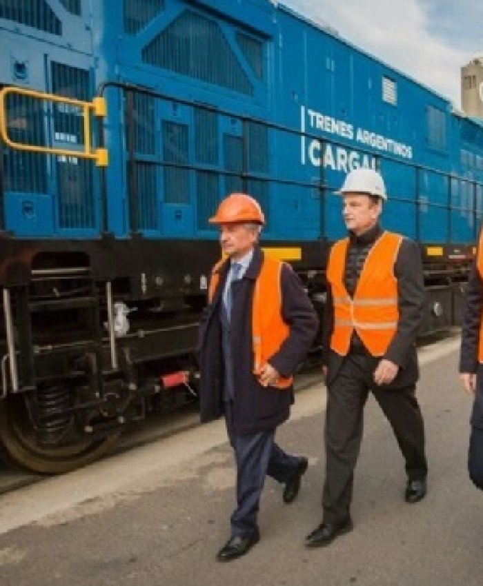 Con locomotoras llegadas de China, vuelve el tren a San Juan