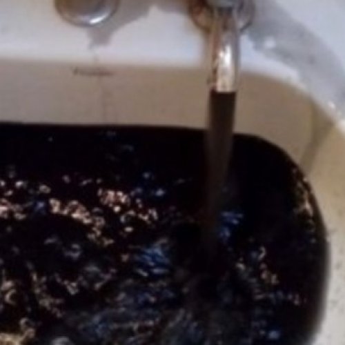 Caucete: los vecinos marcharon pidiendo la renuncia del presidente de OSSE