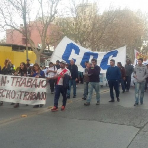 Sindicalistas y organizaciones sociales reclaman techo, trabajo y la emergencia alimentaria