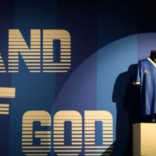 La camiseta del Diego se subastó en 9 millones de dólares