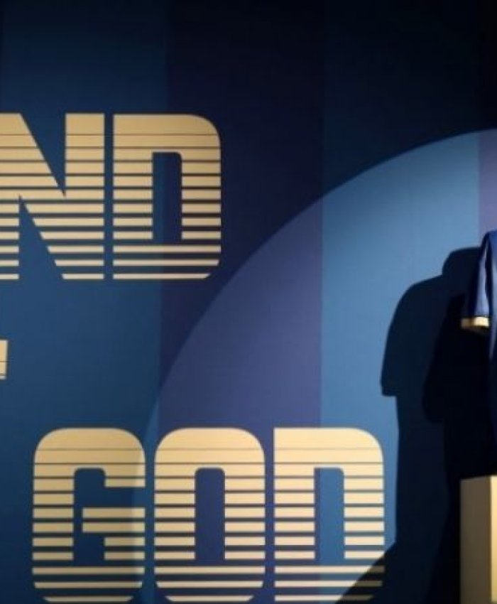 La camiseta del Diego se subastó en 9 millones de dólares