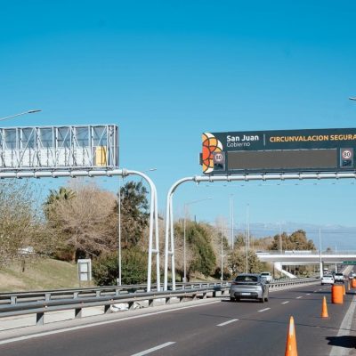 Avanza la instalación de cartelería digital en Avenida de Circunvalación