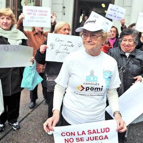 Enfermarse cuesta caro: Pami dejó de cubrir medicamentos, los precios subieron 95 por ciento