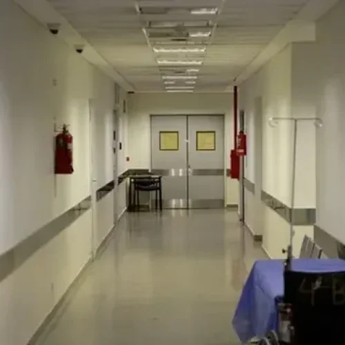 Mendoza oficializó el cobro a los extranjeros que se atiendan en hospitales públicos