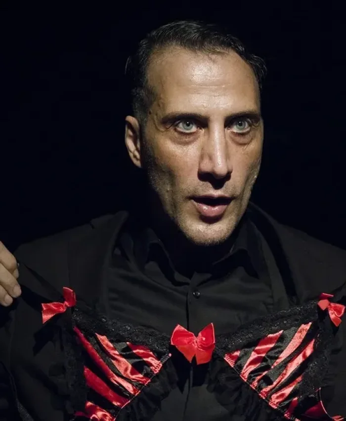 Luciano Cáceres en San Juan: «El teatro es una experiencia única que no se compara con nada»